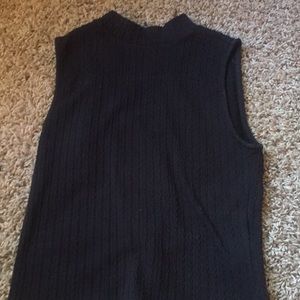 Sleeveless sweater Crop Top
